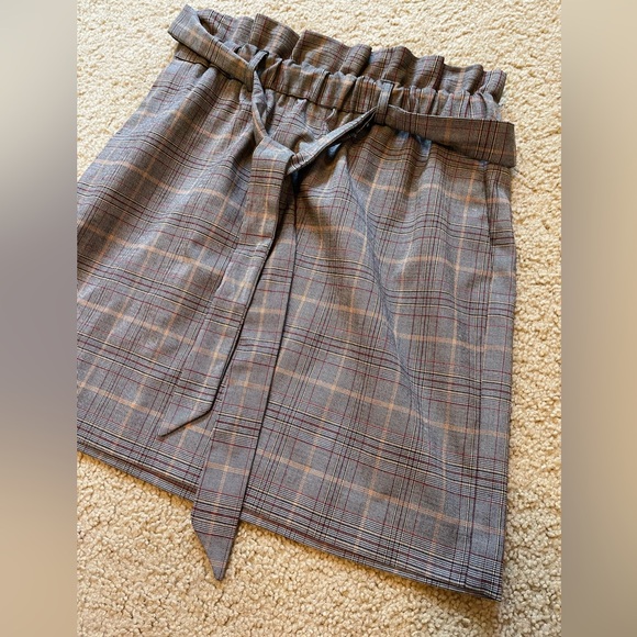 *NWT* Express midi plaid skirt - Picture 2 of 8